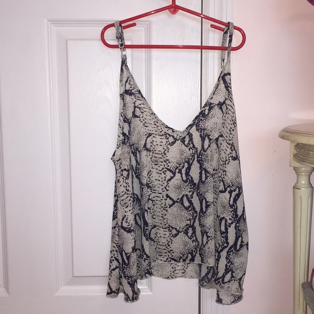 Tobi Snakeskin loose tank top in ivory gray navy